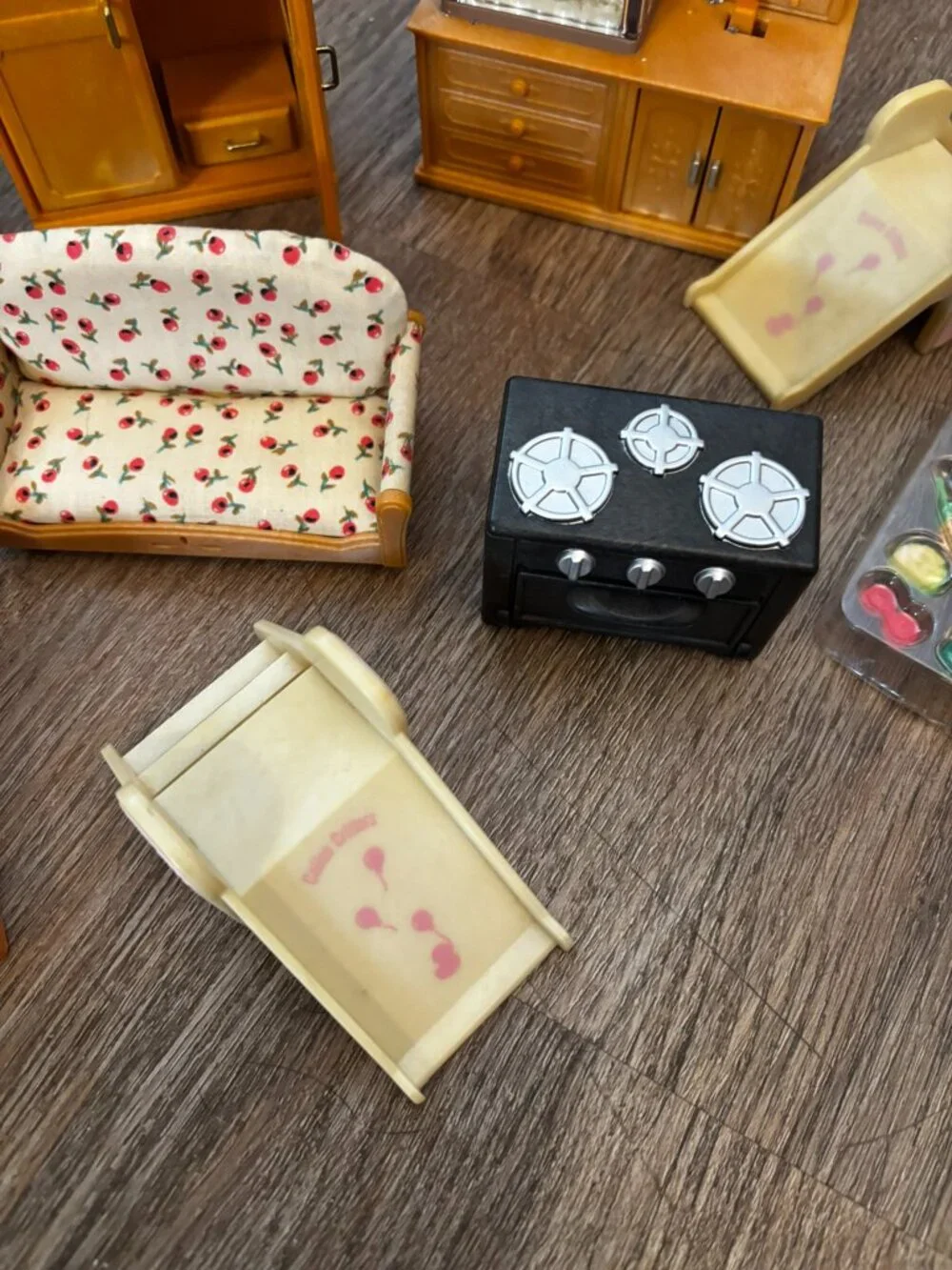 Lot Sylvanian Families Calico Critters Red Country Home Critters Furniture